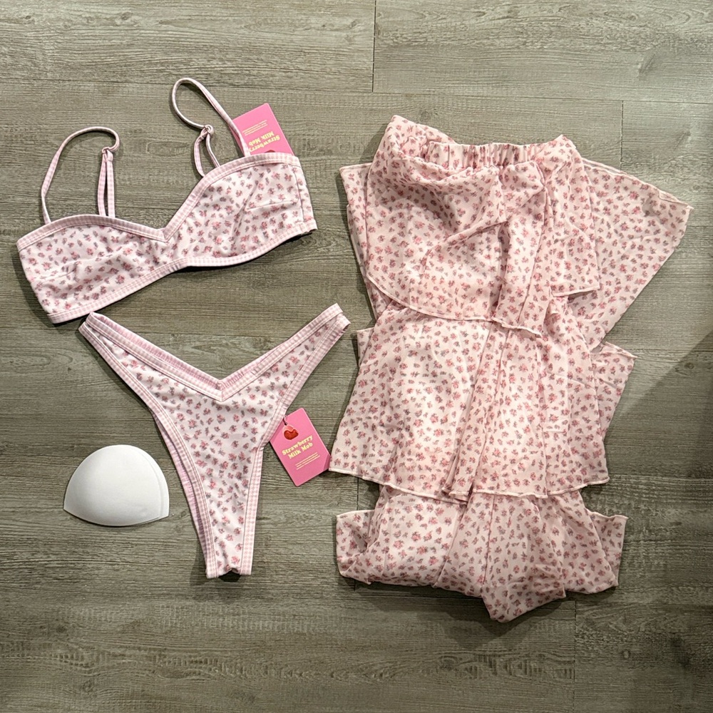 Strawberry Milk Mob - Gingerbread Bikini and Skirt Set
